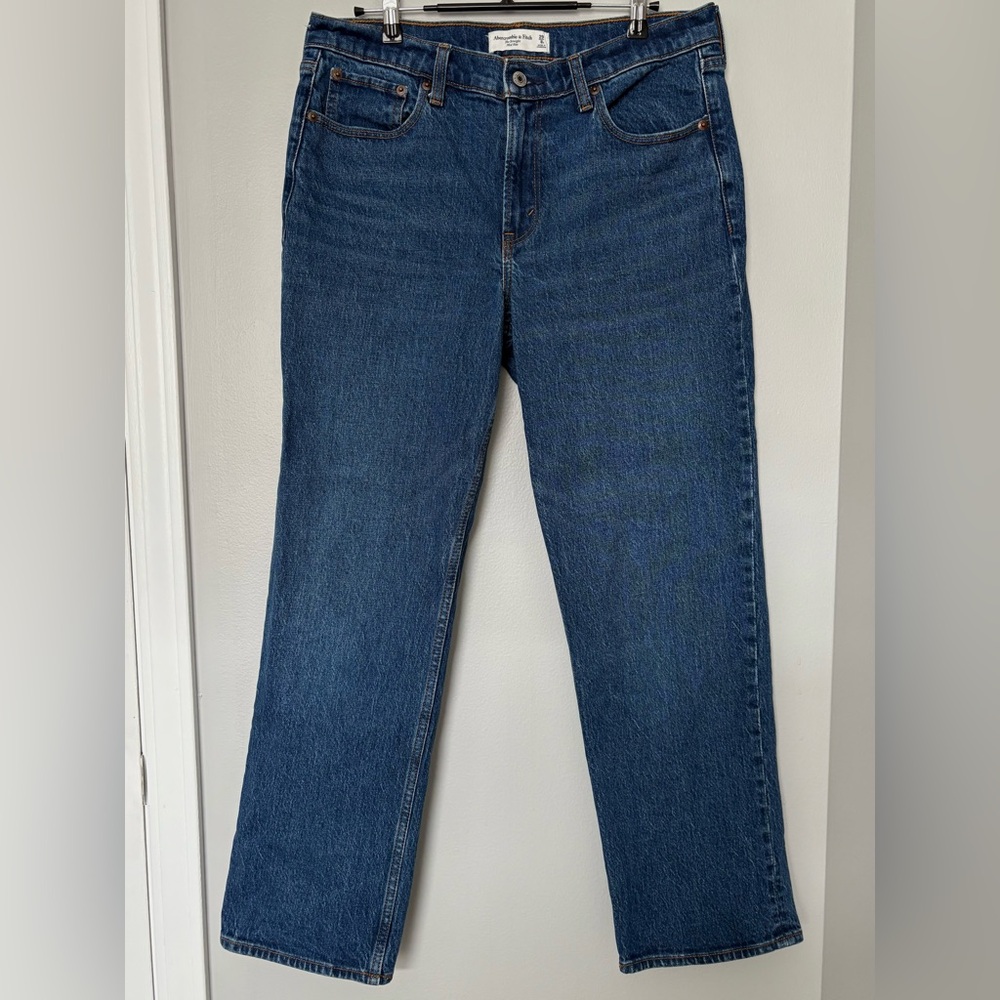 Abercrombie & Fitch The Straight Mid Rise Jeans | Dark Blue | 29/8s